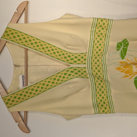 Vintage 60's-70's yellow lotus flower printed Alfred Shaheen maxi dress - Picture 6 of 8